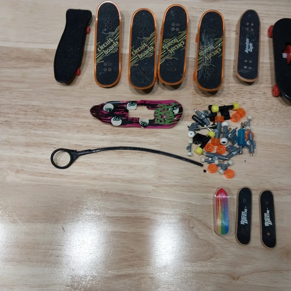 Tech Deck Birdhouse Fingerboard Lot Tony Hawk Clint Walker Skateboard Toys Parts